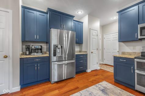 6075 Chinkapin Drive Columbus IN 47201