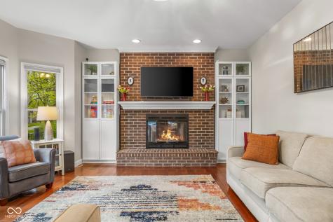6075 Chinkapin Drive Columbus IN 47201