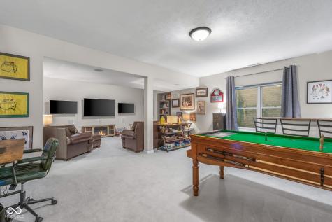 6075 Chinkapin Drive Columbus IN 47201