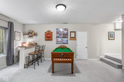 6075 Chinkapin Drive Columbus IN 47201