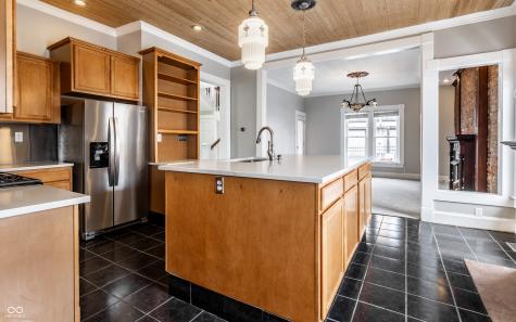 108 E 9th Street Indianapolis IN 46204