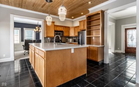 108 E 9th Street Indianapolis IN 46204