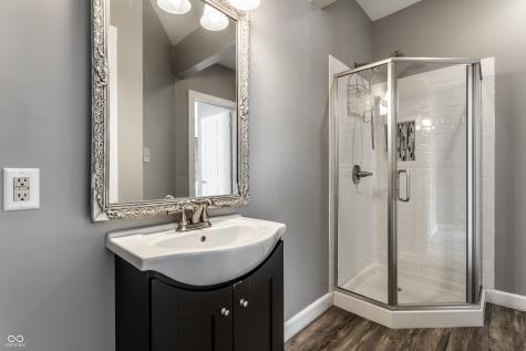 108 E 9th Street Indianapolis IN 46204