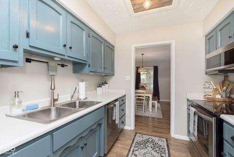 102 N Restin Road Greenwood IN 46142