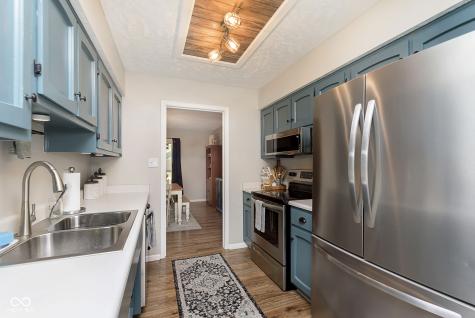 102 N Restin Road Greenwood IN 46142