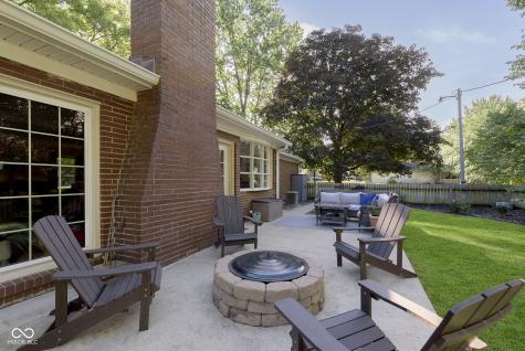 102 N Restin Road Greenwood IN 46142