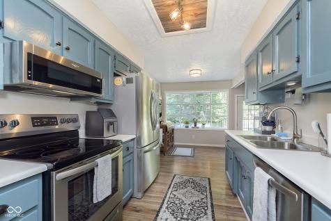 102 N Restin Road Greenwood IN 46142