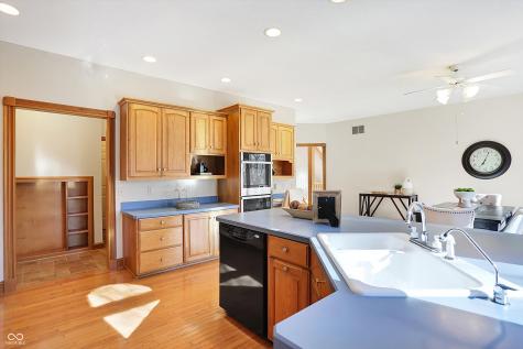 7905 Traders Hollow Lane Indianapolis IN 46278