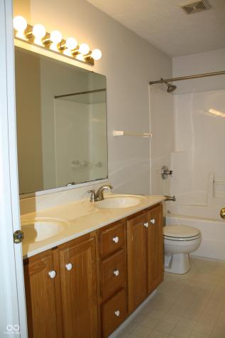 10720 Midnight Drive Indianapolis IN 46239