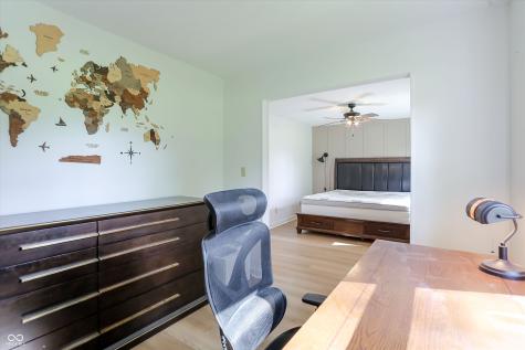 329 N East Street Westfield IN 46074