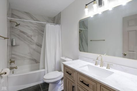 329 N East Street Westfield IN 46074