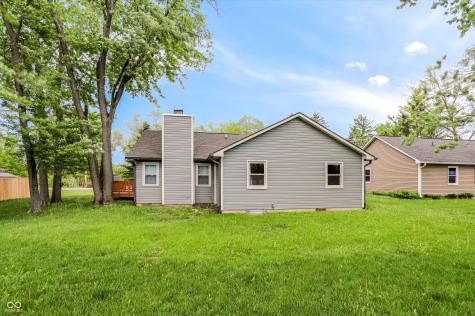 329 N East Street Westfield IN 46074