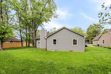 329 N East Street Westfield IN 46074
