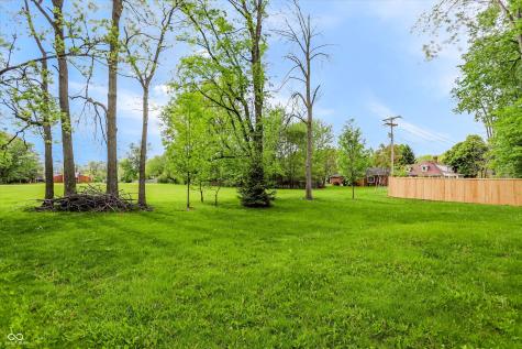 329 N East Street Westfield IN 46074