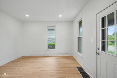 413 N 12th Street Elwood IN 46036