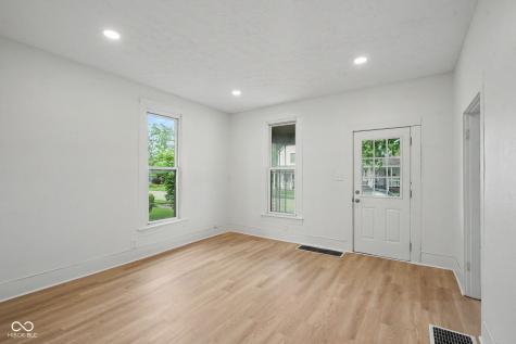 413 N 12th Street Elwood IN 46036