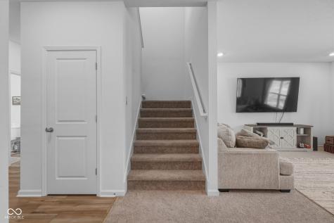 4042 Sedgewick Lane Columbus IN 47201