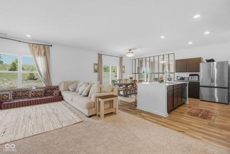 4042 Sedgewick Lane Columbus IN 47201