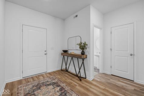 4042 Sedgewick Lane Columbus IN 47201