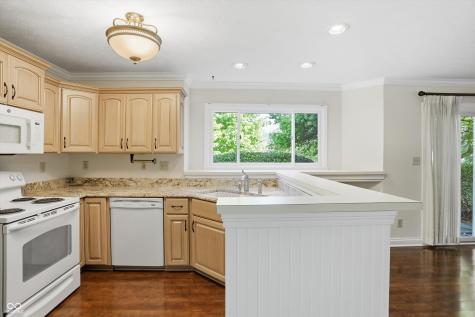 8942 Pine Tree Boulevard Indianapolis IN 46256