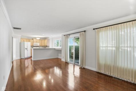 8942 Pine Tree Boulevard Indianapolis IN 46256
