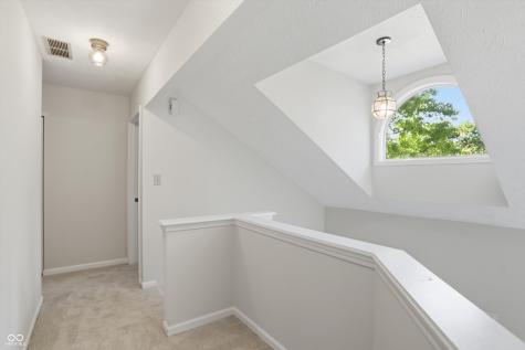 8942 Pine Tree Boulevard Indianapolis IN 46256