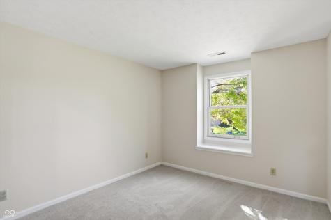 8942 Pine Tree Boulevard Indianapolis IN 46256
