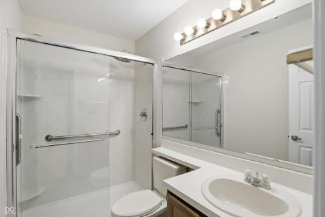 8942 Pine Tree Boulevard Indianapolis IN 46256