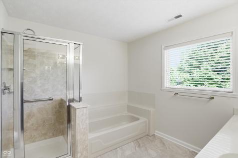 8942 Pine Tree Boulevard Indianapolis IN 46256