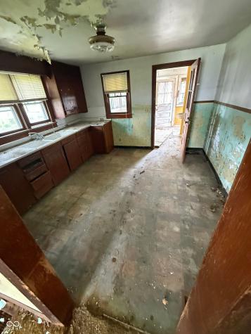 1512 Walton Street Anderson IN 46016