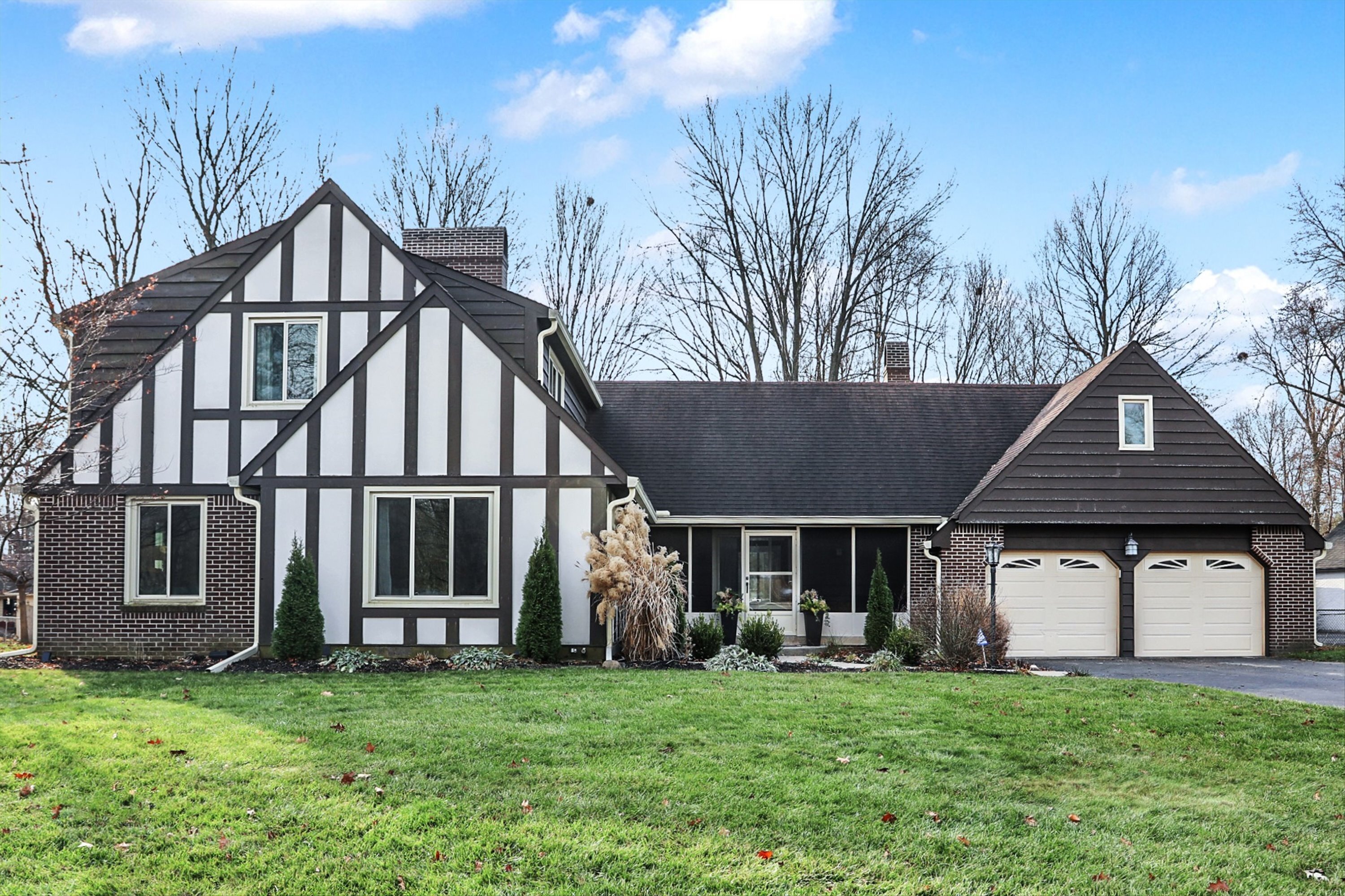 8909 Black Hawk Lane Indianapolis IN 46234