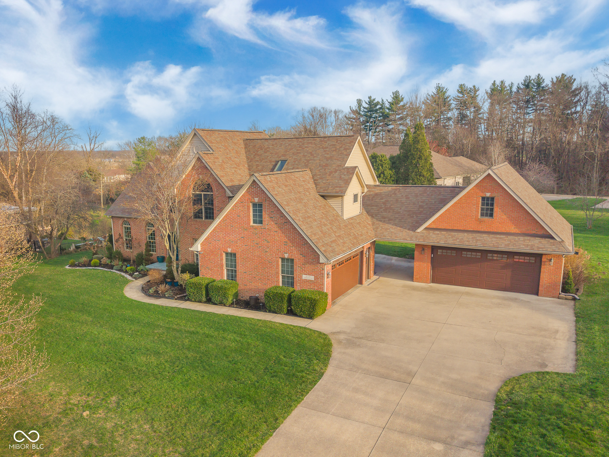 2521 Apple Blossom Lane Columbus IN 47201