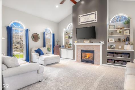 2521 Apple Blossom Lane Columbus IN 47201