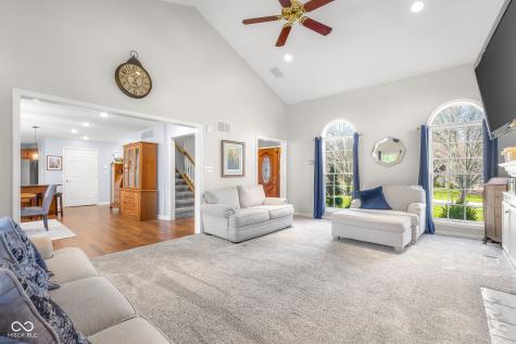 2521 Apple Blossom Lane Columbus IN 47201