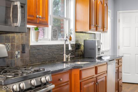2521 Apple Blossom Lane Columbus IN 47201