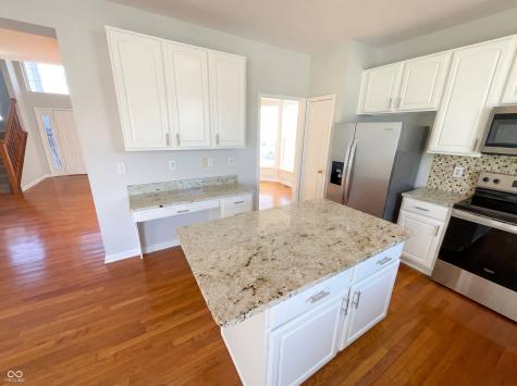 6767 Woodcliff Circle Zionsville IN 46077