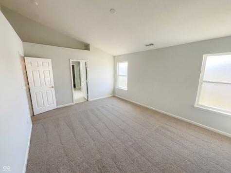 6767 Woodcliff Circle Zionsville IN 46077