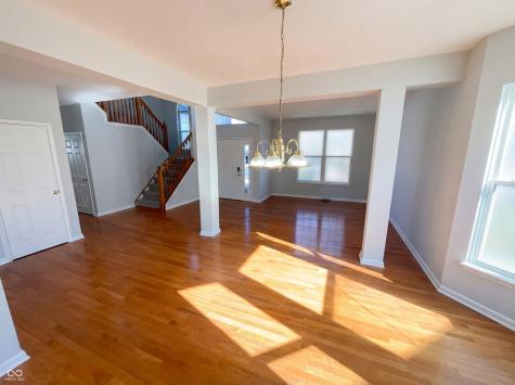 6767 Woodcliff Circle Zionsville IN 46077