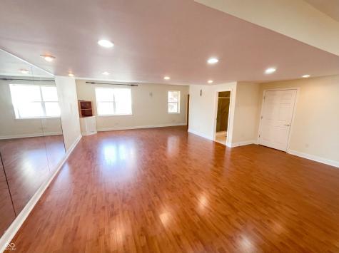 6767 Woodcliff Circle Zionsville IN 46077
