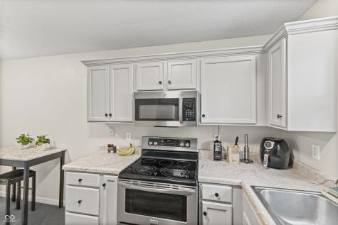 4058 Knollwood Avenue Franklin IN 46131