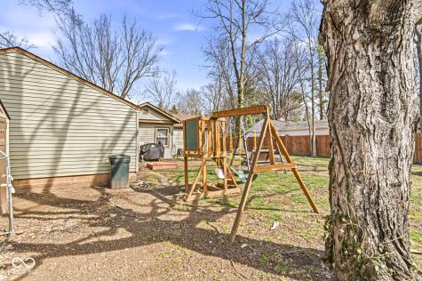 1835 E 75th Street Indianapolis IN 46240