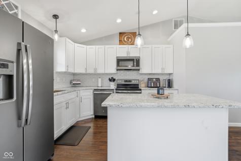 258 Gettysburg Coatesville IN 46121