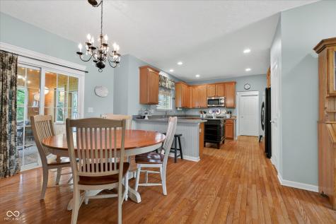 9326 Windrift Way Zionsville IN 46077