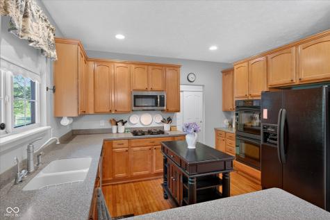 9326 Windrift Way Zionsville IN 46077
