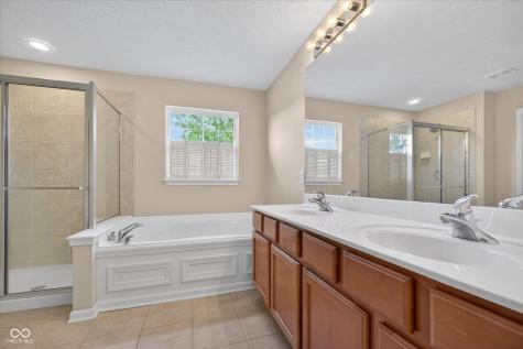 9326 Windrift Way Zionsville IN 46077