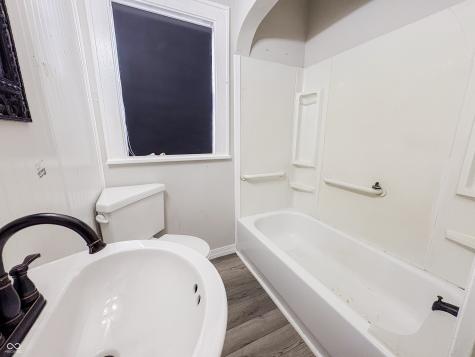 4652 Brookville Road Indianapolis IN 46201