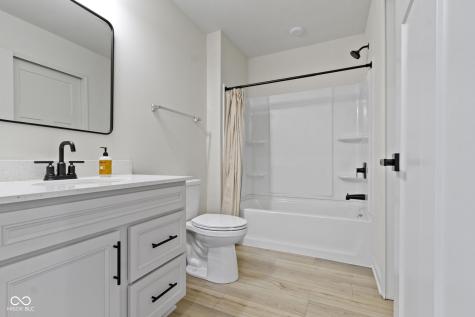 14940 Tiago Lane Fishers IN 46040