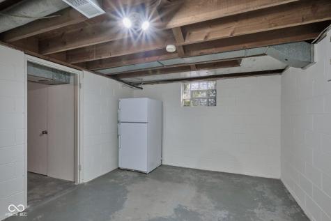 115 E 73rd Street Indianapolis IN 46240