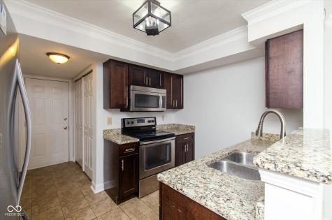 4829 Ossington Court Indianapolis IN 46254