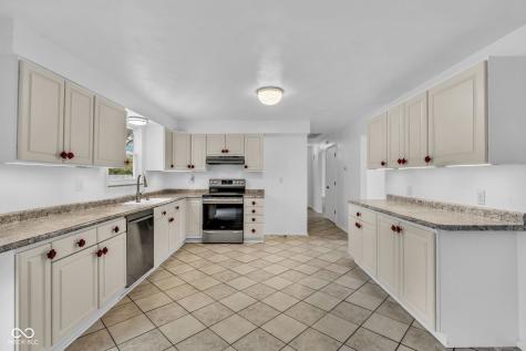 18 Wilson Drive Carmel IN 46032